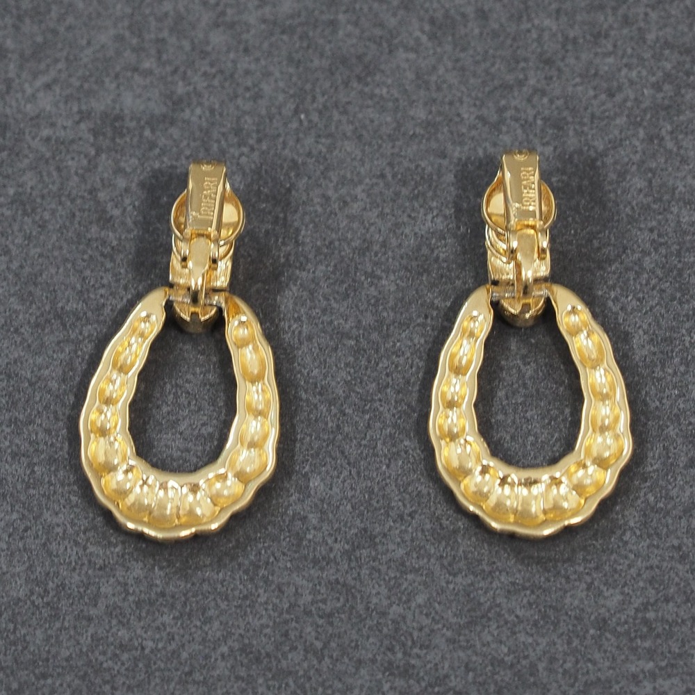 Vintage Trifari Signed Gold Tone Clip On Earrings Twisted Rope Hoop Doorknocker - Picture 9 of 12